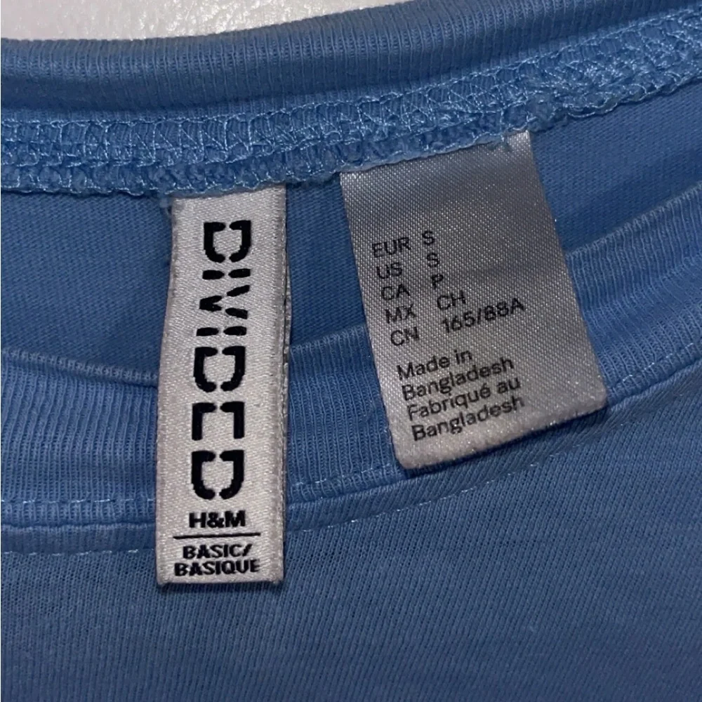 'Smile' Tee - Picture 2 of 2